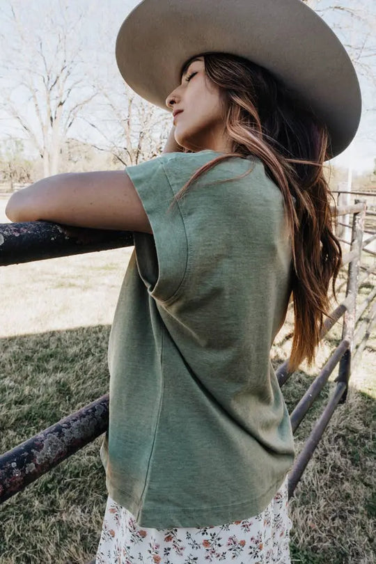 Howdy Tee Crowned Free