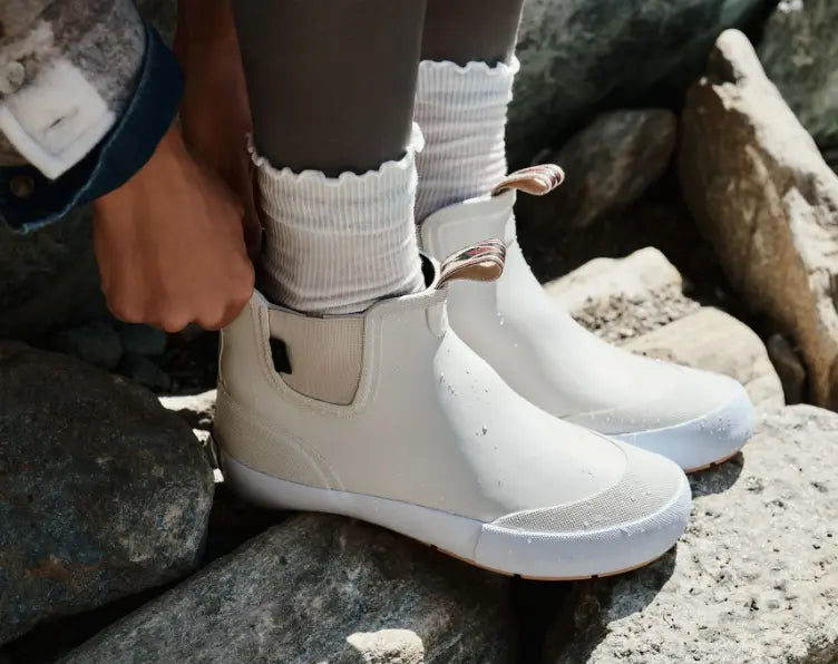 Sanuk Women's Chel-Sea Rain Sanuk