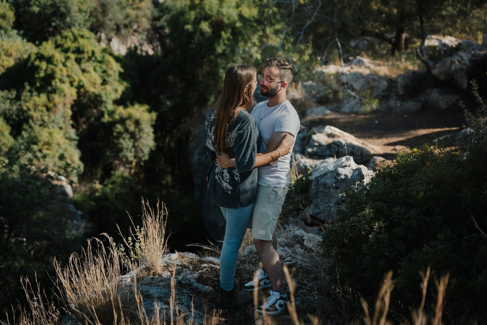 Romance in the Outdoors — Why Nature is the Best Date You'll Ever Plan