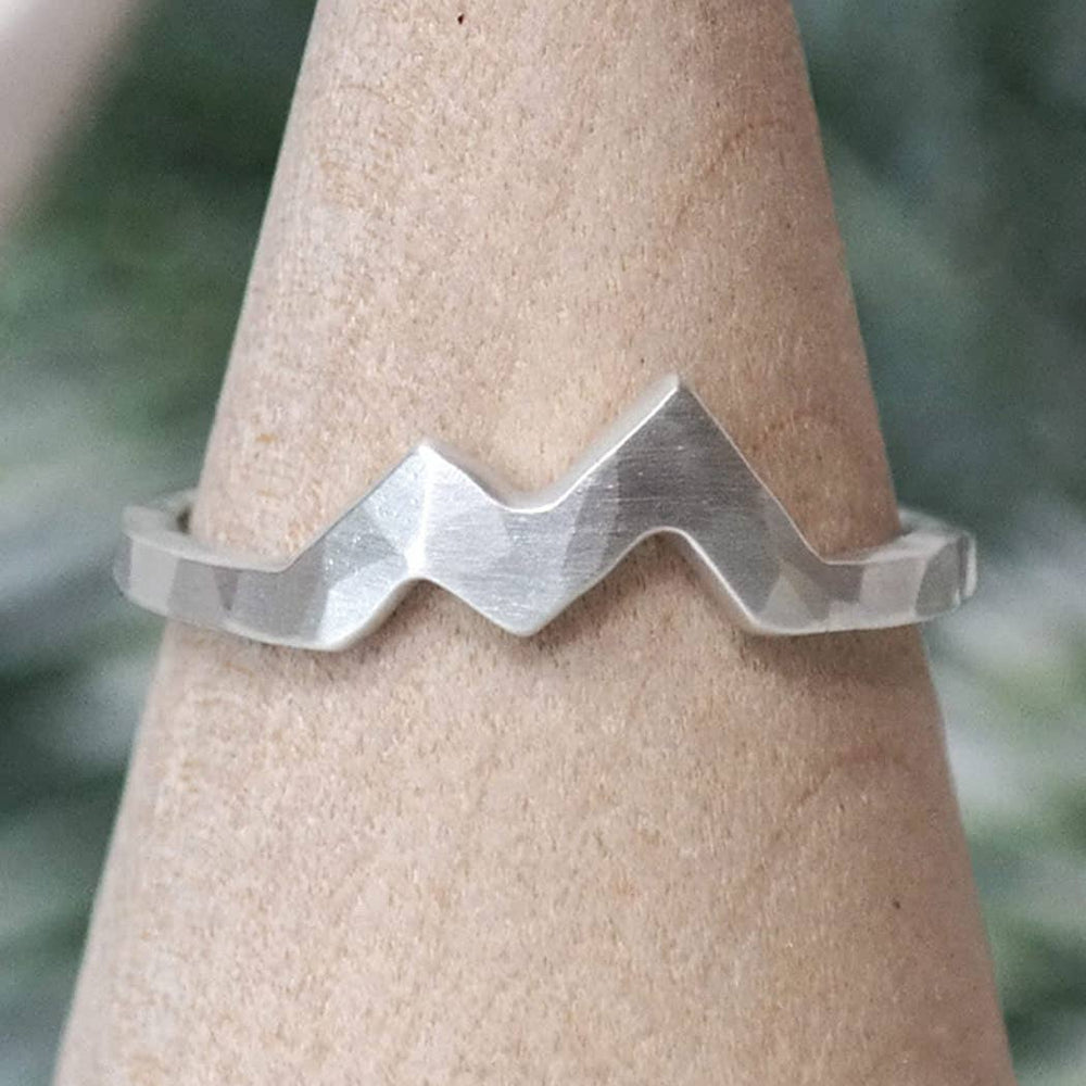 Saint K Jewelry Hammered Mountain Ring