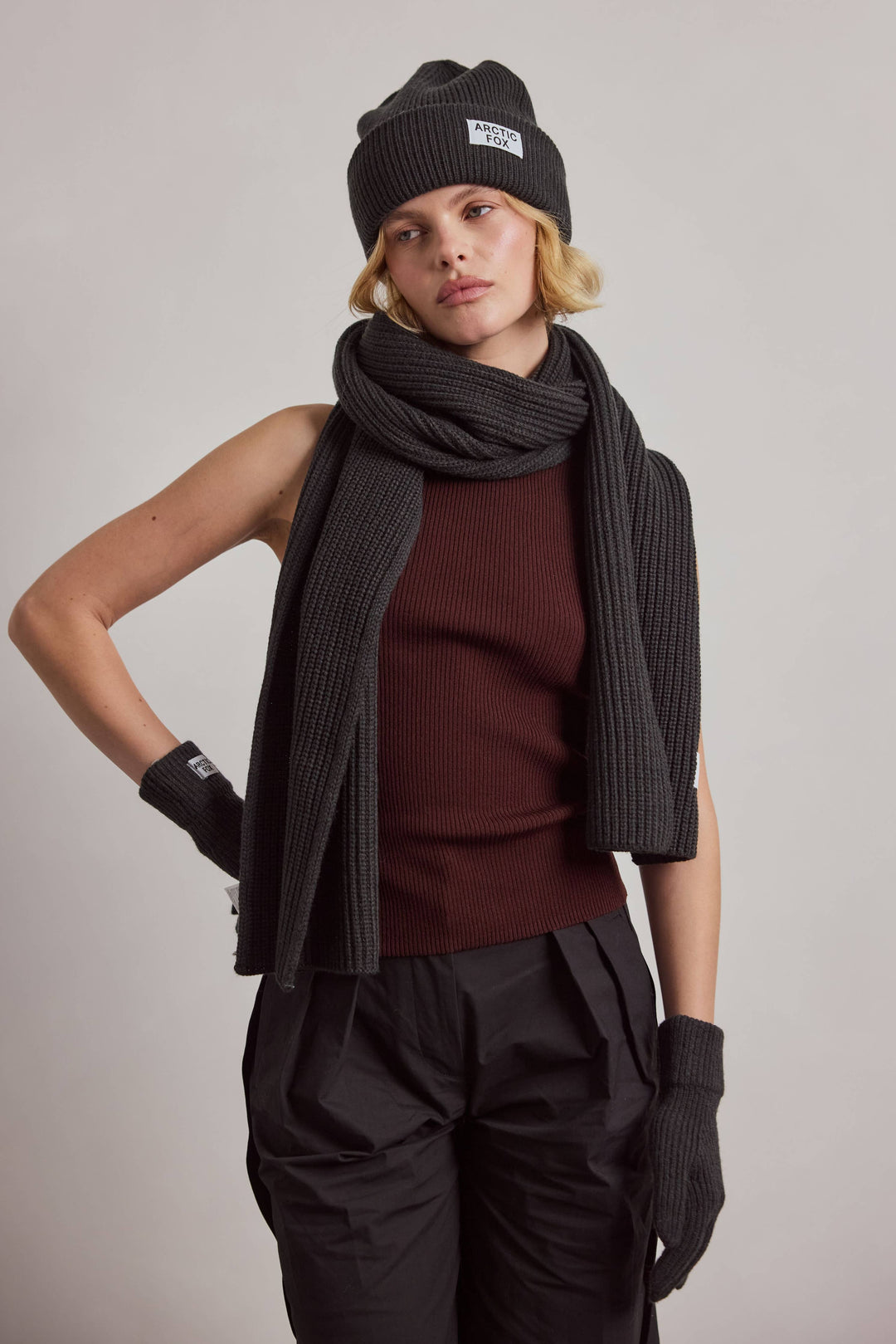 Arctic Fox Bottle Scarf - Black Onyx