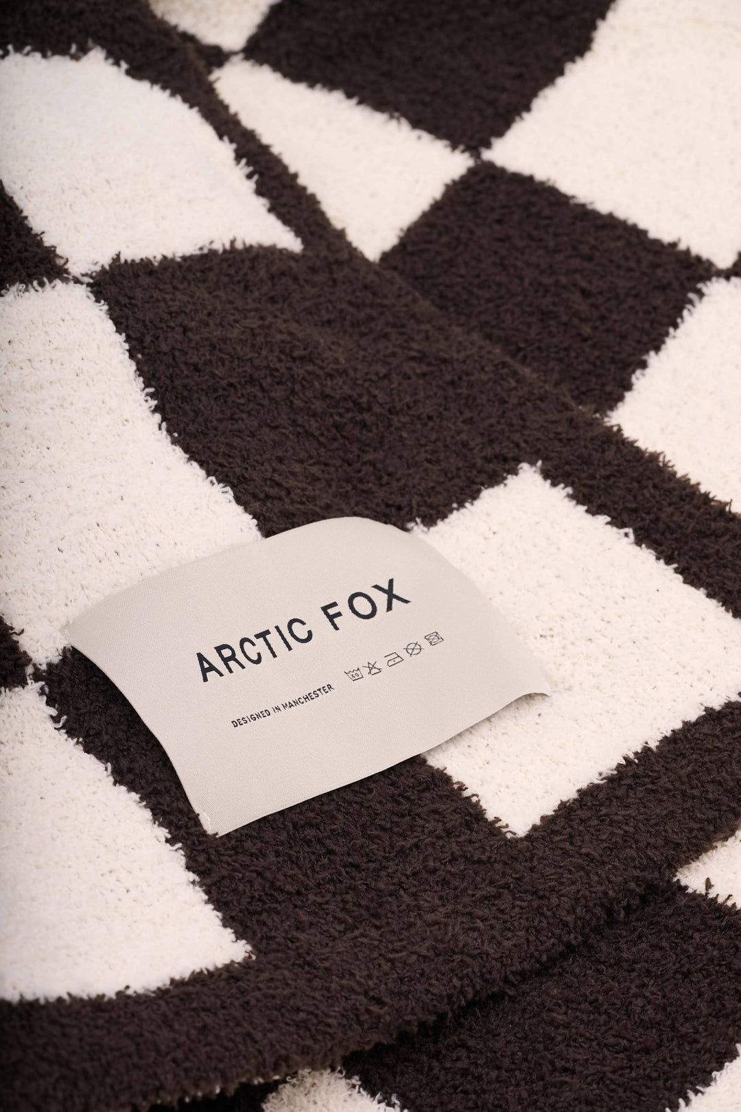Arctic Fox Teddy Throw - Espresso Brown