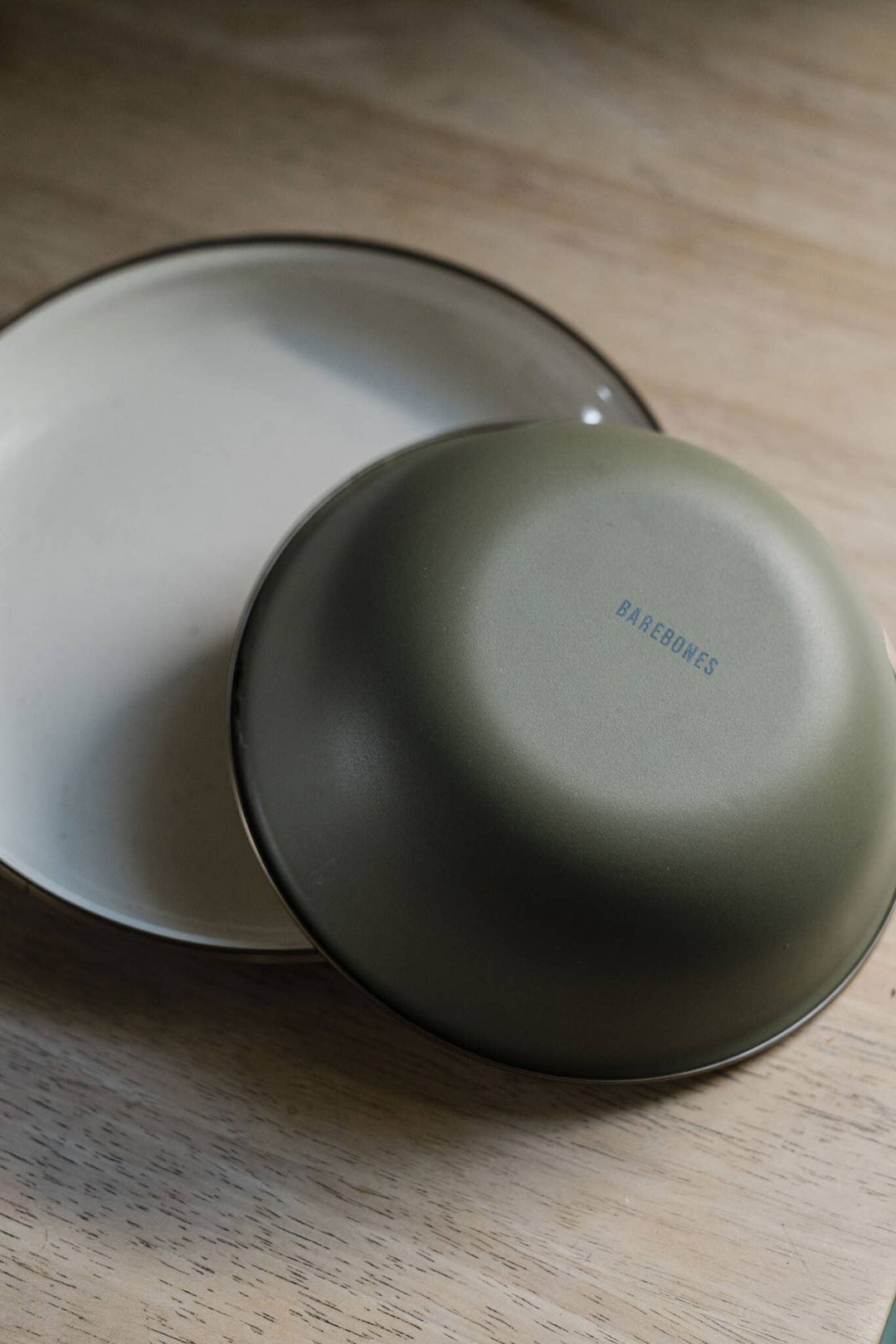Barebones Enamel 2-Tone Bowl Set