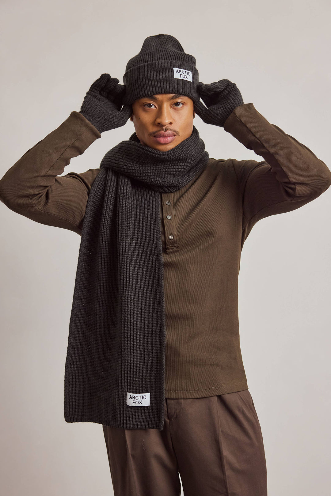 Arctic Fox Bottle Scarf - Black Onyx