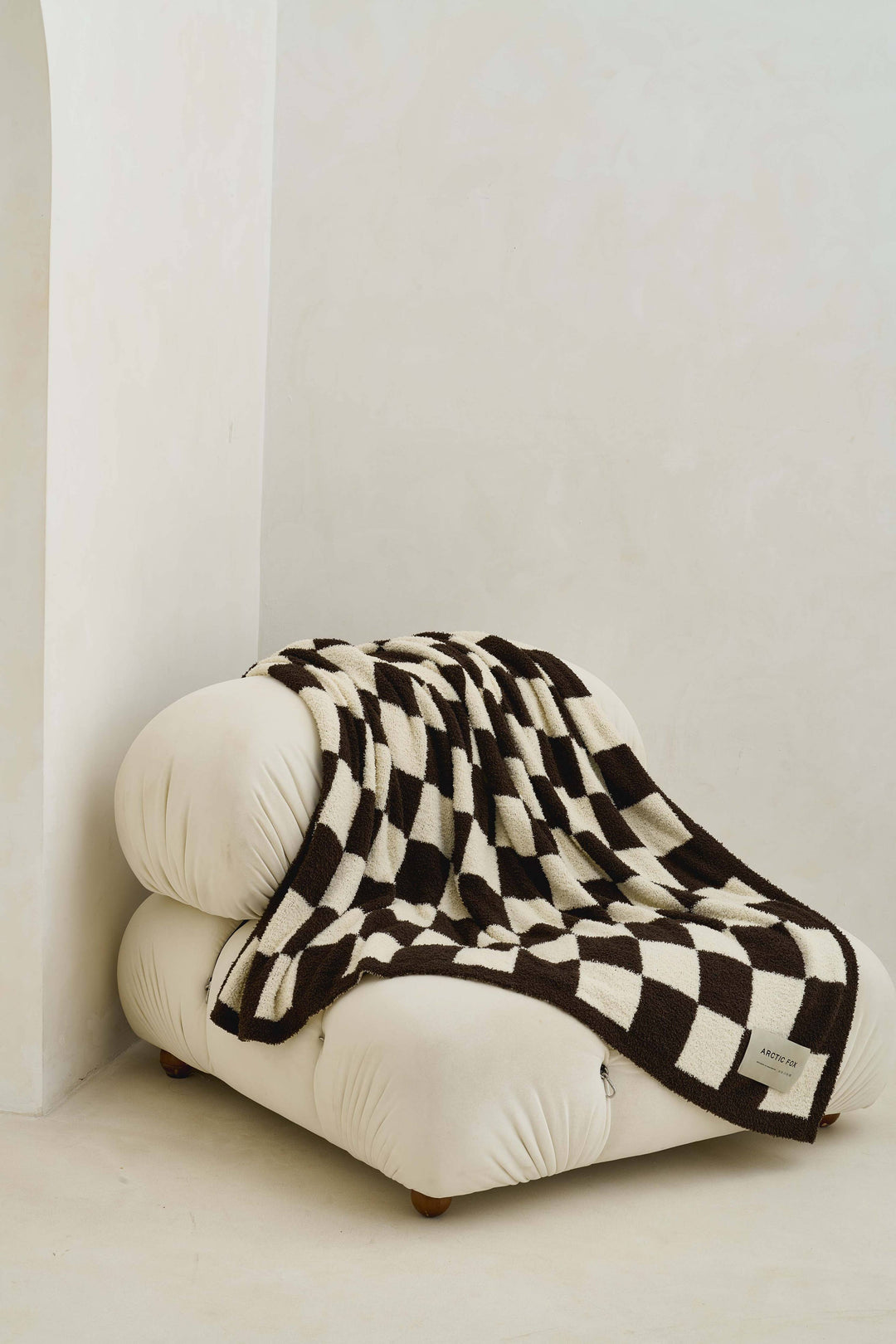 Arctic Fox Teddy Throw - Espresso Brown