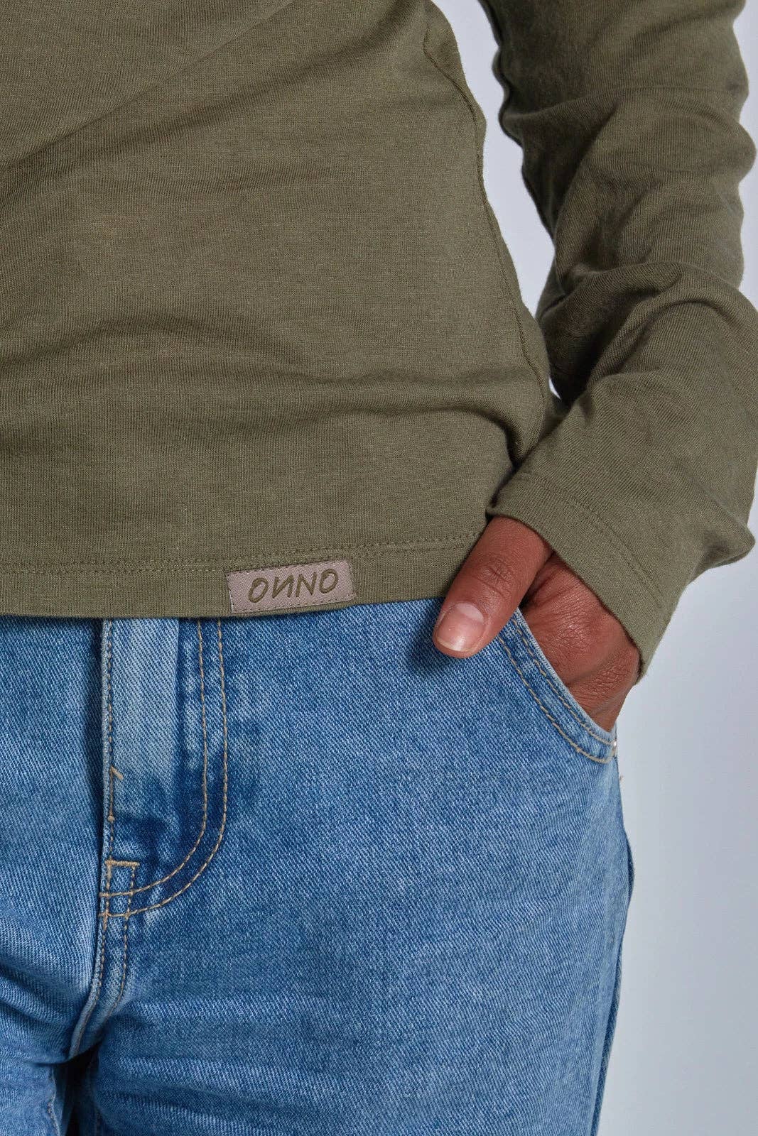 ONNO Long Sleeve Bamboo T-Shirt