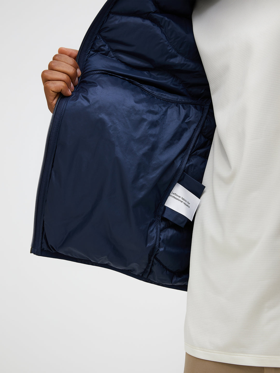 Peak Performance Men's Helium Down Hood Jacket
