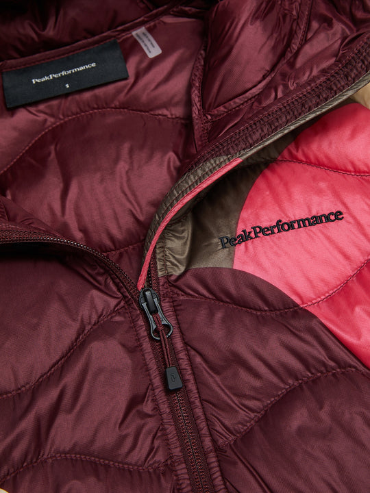 Peak Performance Women's Helium AOP Down Hood Jacket