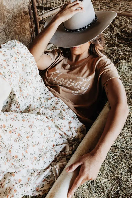 Howdy Tee - Brown - The Outside Society