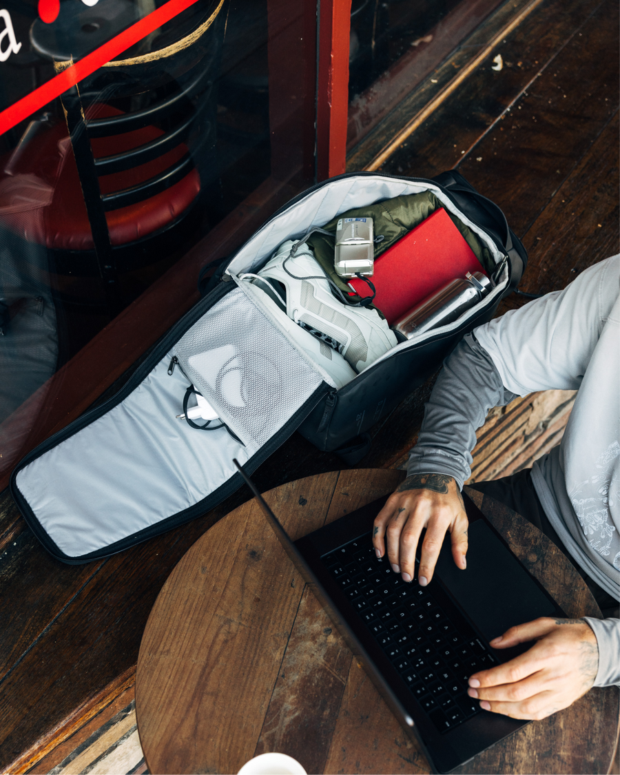 Hugger Backpack 25L