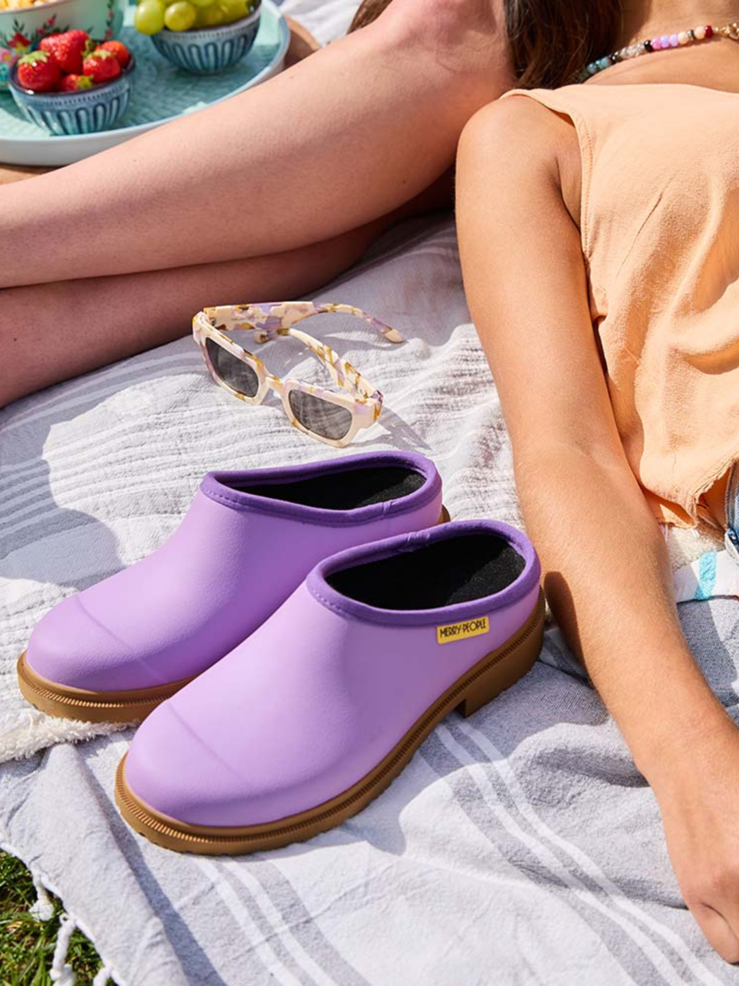Merry People Billie Clog Dusty Lilac 