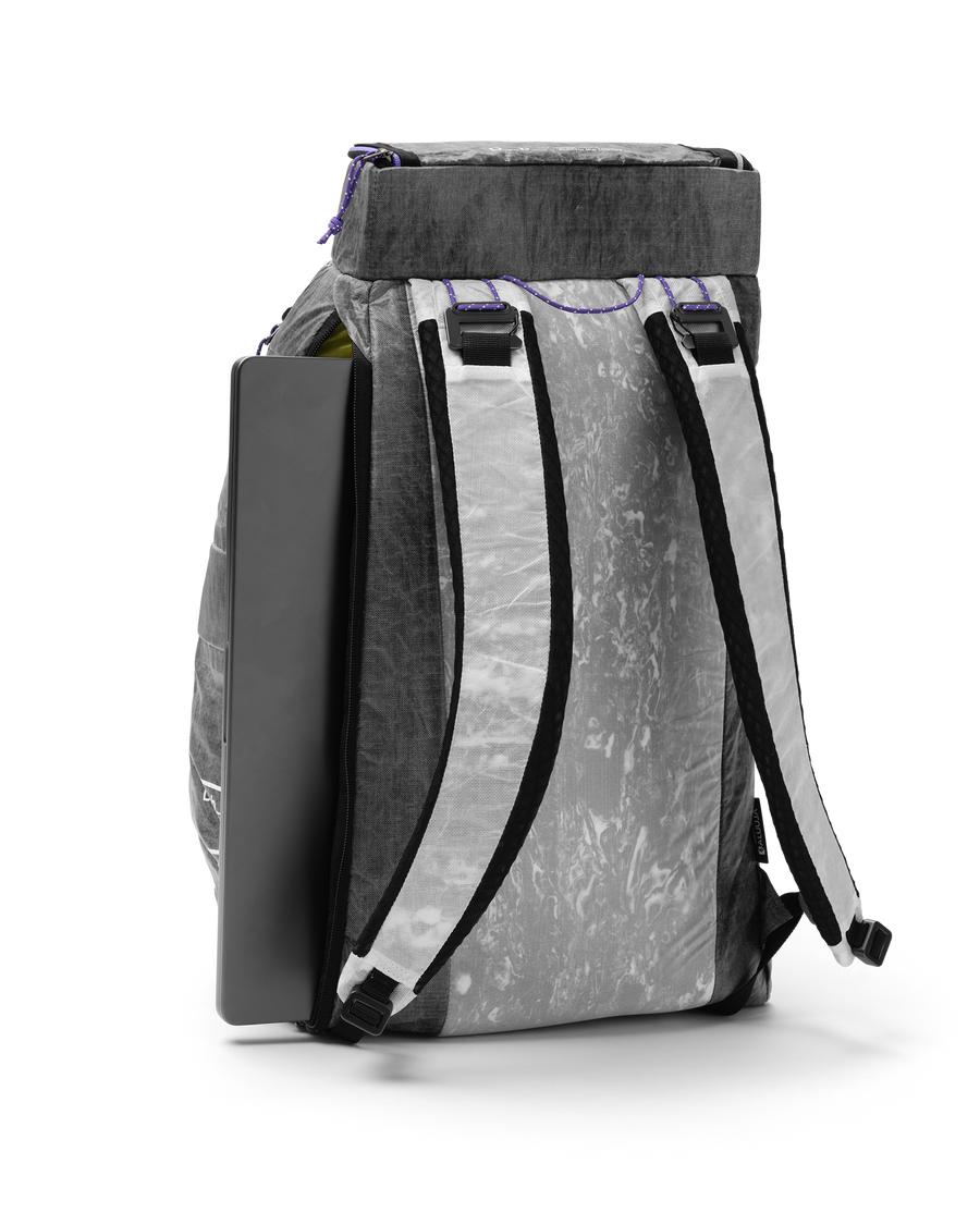 Weigh Lighter Hugger Backpack 30L