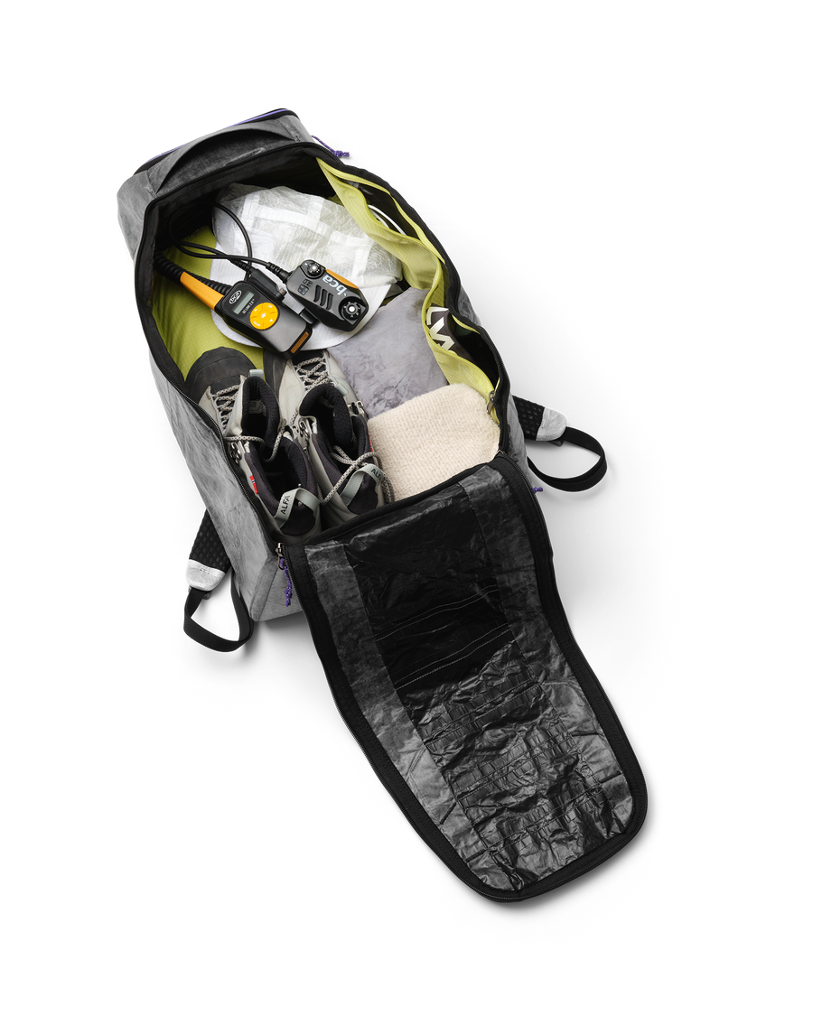 Weigh Lighter Hugger Backpack 30L
