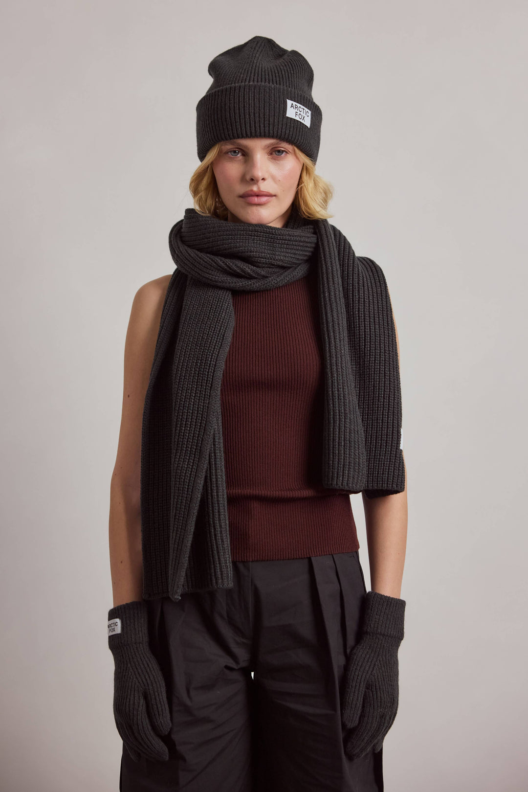 Arctic Fox Bottle Scarf - Black Onyx