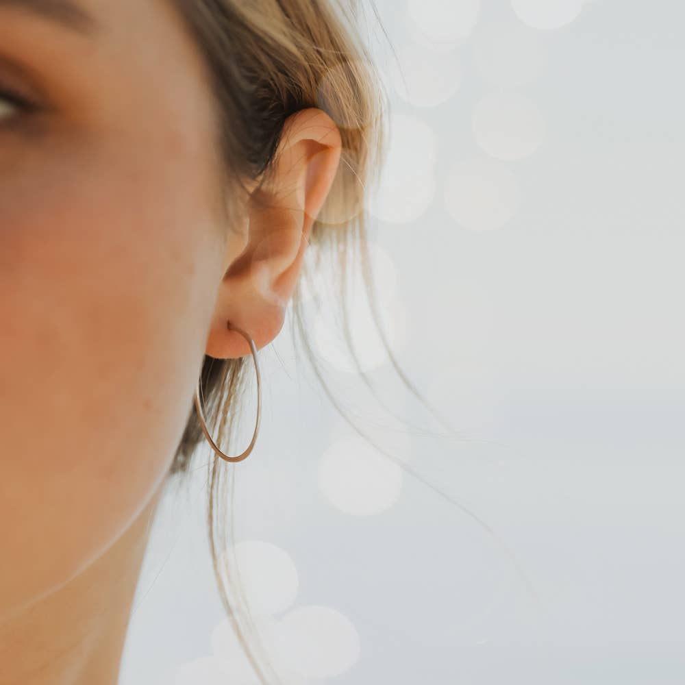Freshie & Zero Minimal Imperfect Hoop Earrings - Small Organic Circle