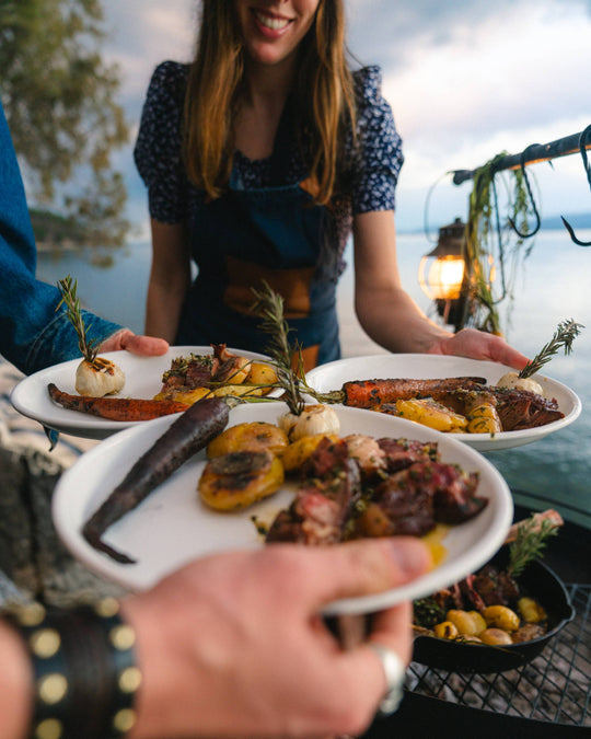 Barebones Rolled Enamelware Plate Set